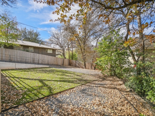 1706 Rockmoor Ave, Austin, TX 78703 27