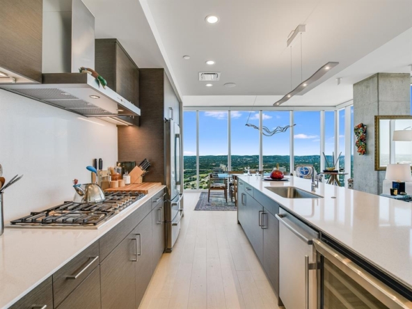 301 West Ave #4301, Austin, TX 78701 12